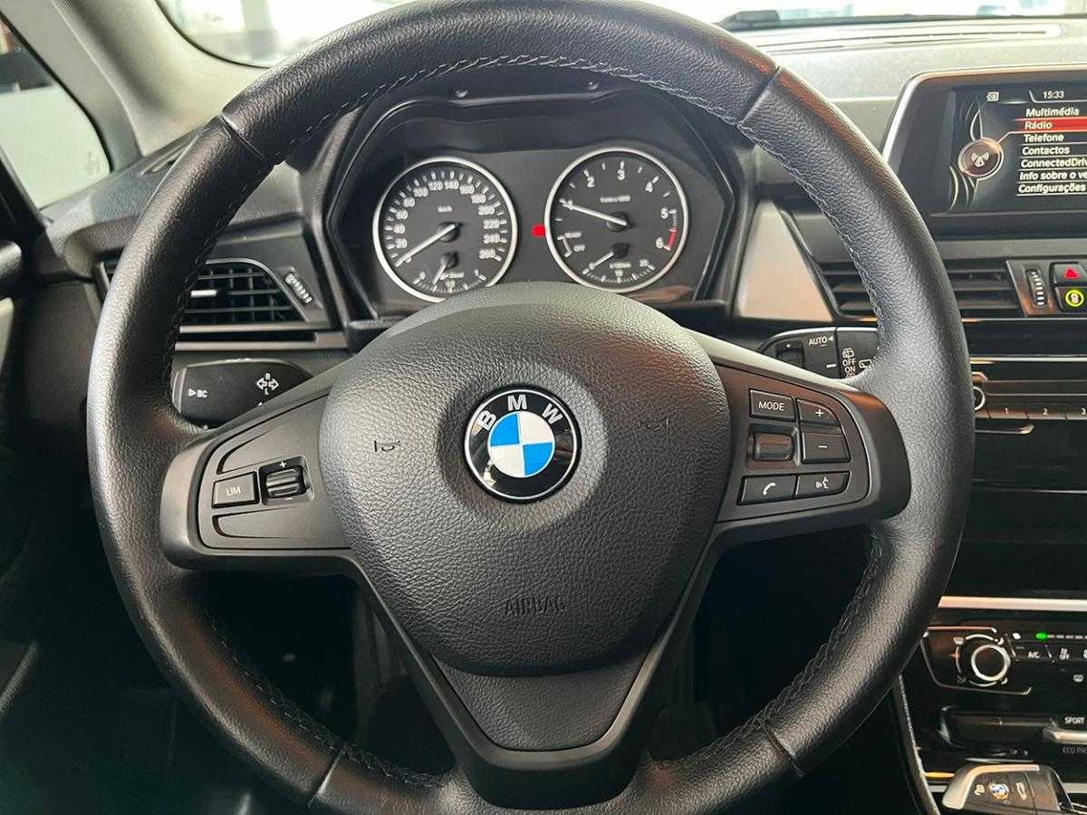 bmw-serie-2-2017-diesel-1496cc