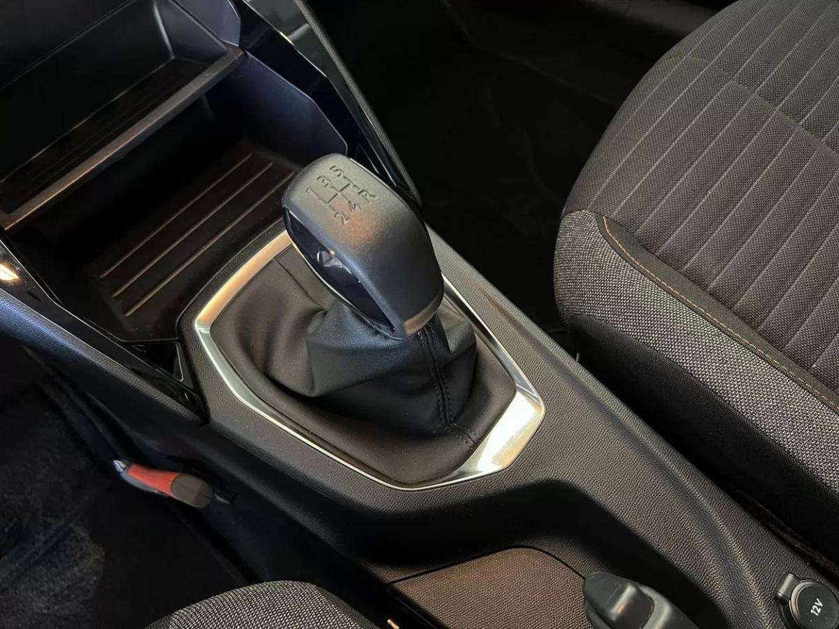 peugeot-208-2022-gasolina-1199cc