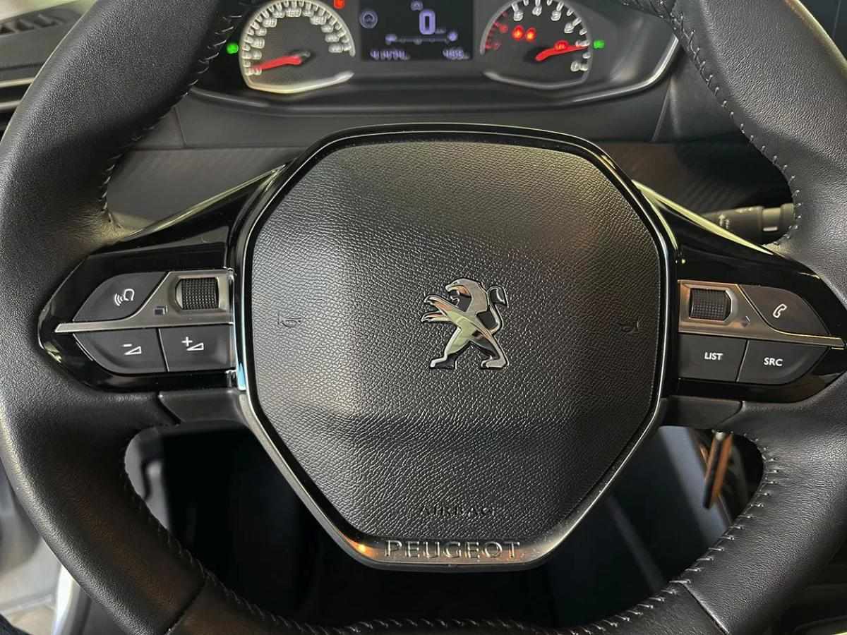 peugeot-208-2022-gasolina-1199cc