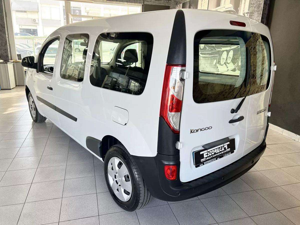 renault-kangoo-2021-eletrico-200cc