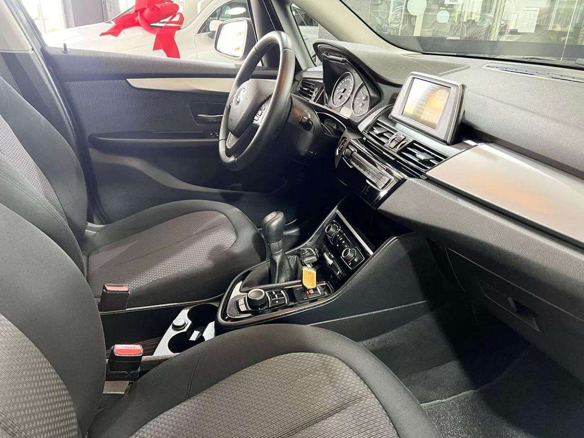 bmw-serie-2-2017-diesel-1496cc