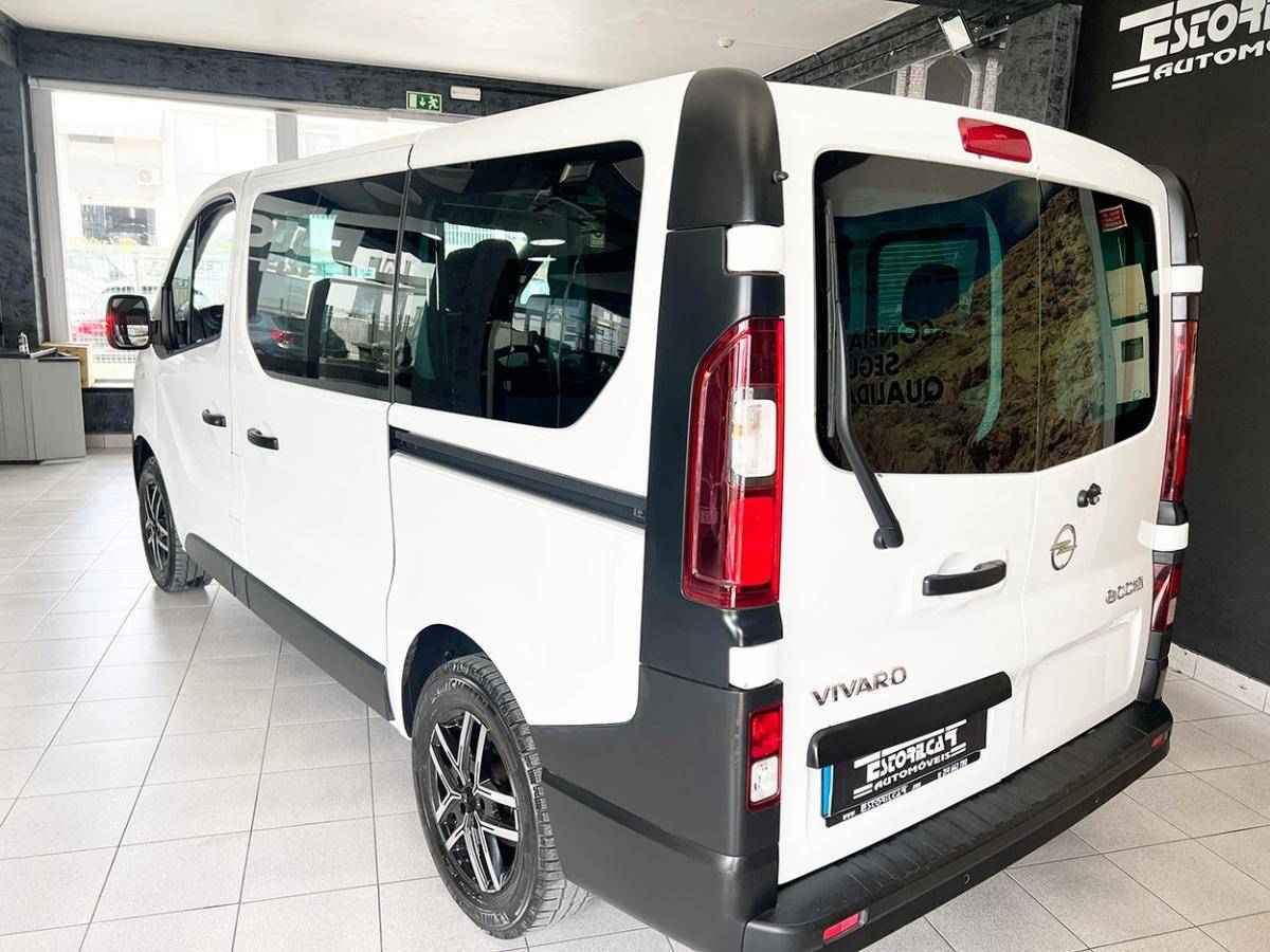 opel-vivaro-2018-diesel-1598cc