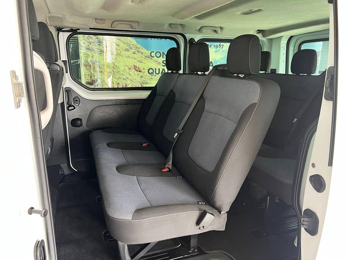 opel-vivaro-2018-diesel-1598cc