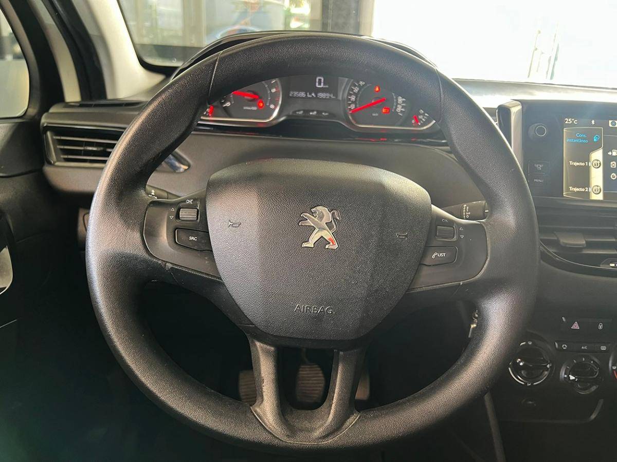 peugeot-208-2023-diesel-1560cc