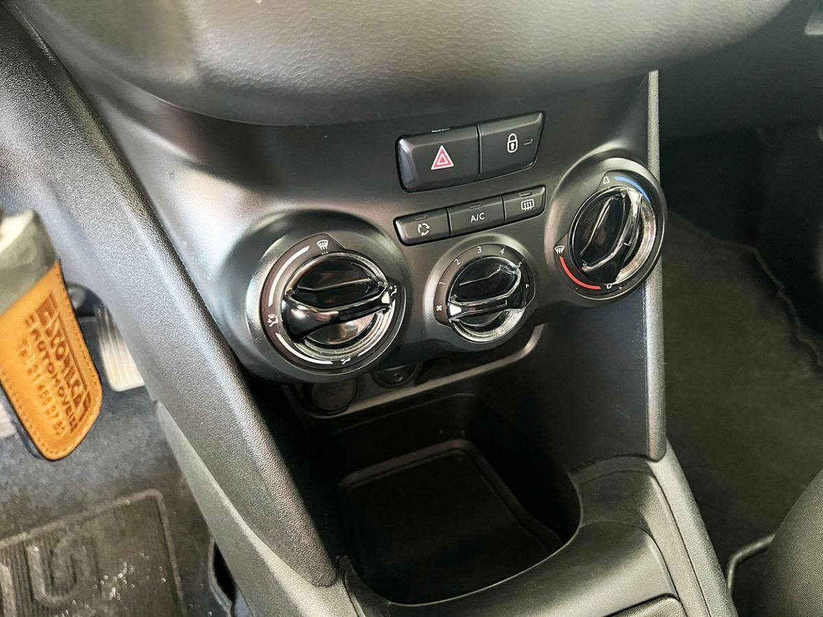 peugeot-208-2023-diesel-1560cc