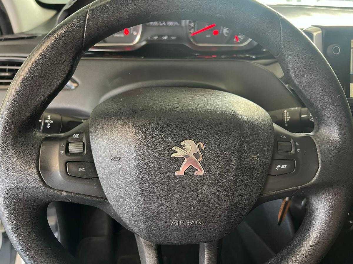 peugeot-208-2023-diesel-1560cc