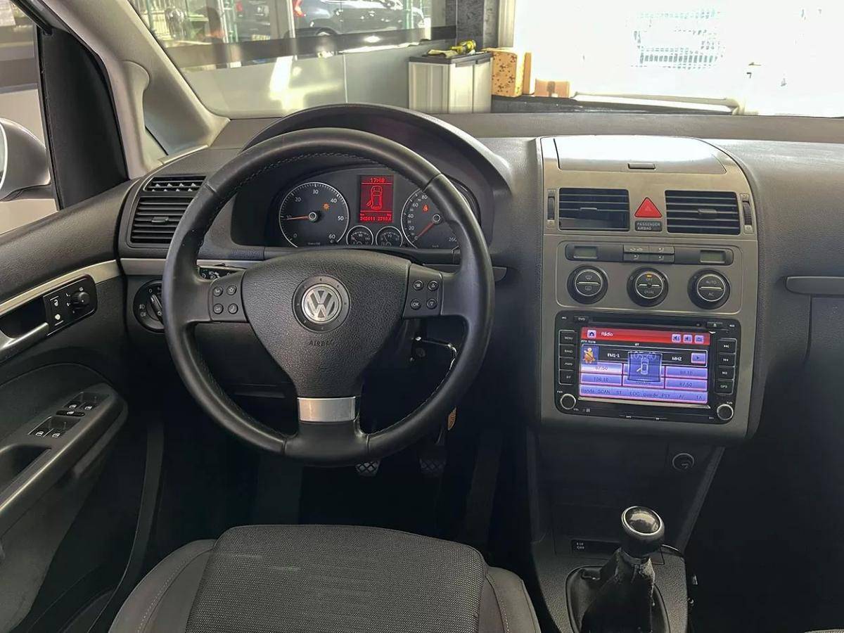 volkswagen-touran-2008-diesel-1968cc