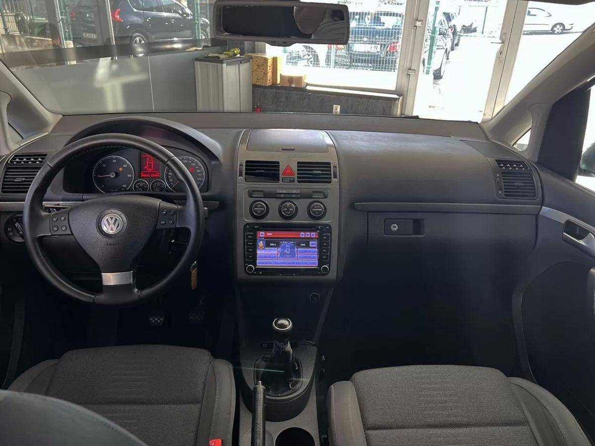 volkswagen-touran-2008-diesel-1968cc