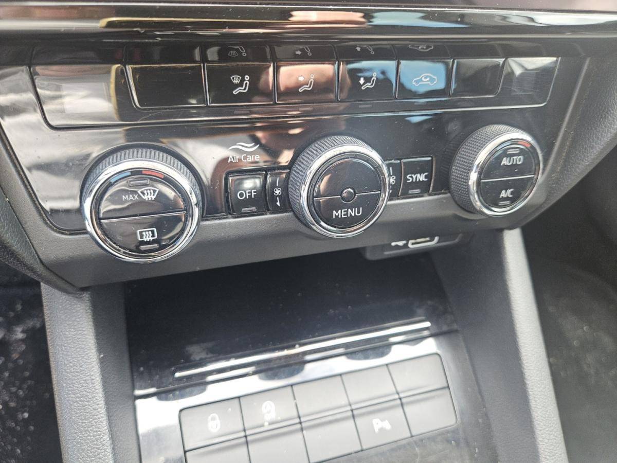 skoda-octavia-2018-diesel-1598cc