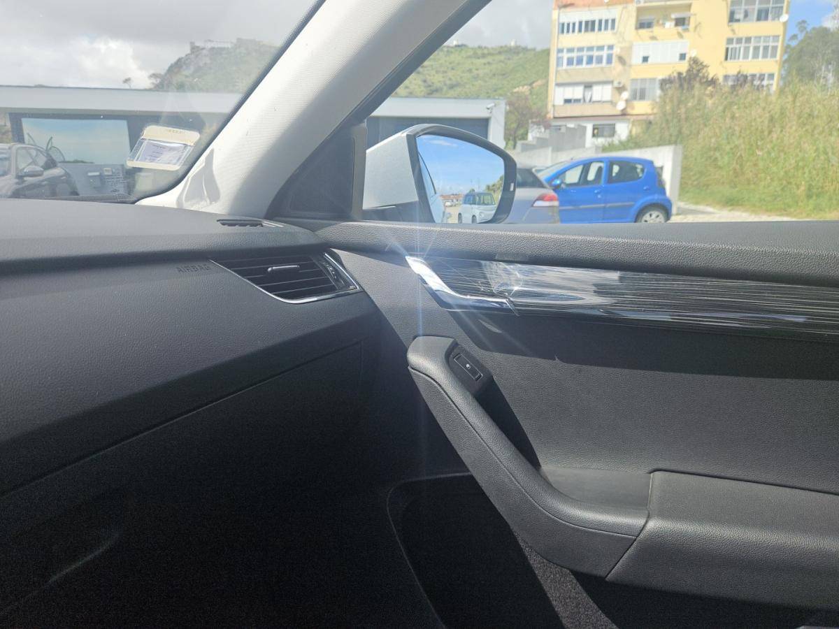 skoda-octavia-2018-diesel-1598cc