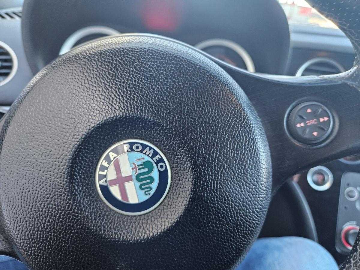 alfa-romeo-159-sportwagon-2011-diesel-1956cc
