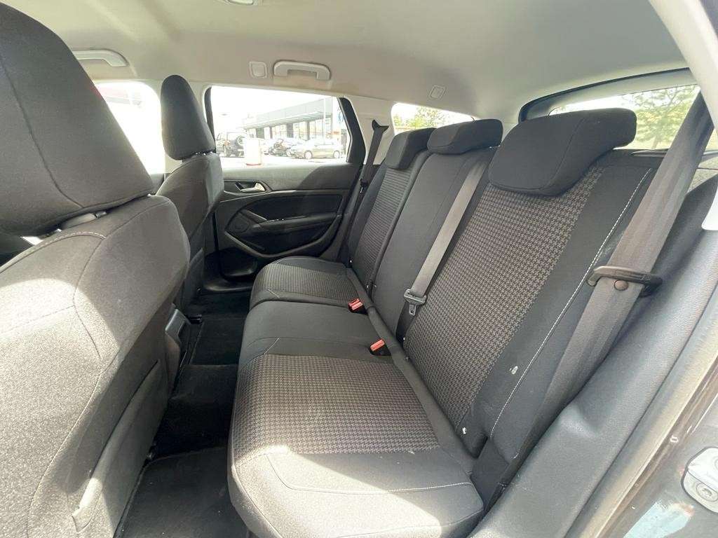 peugeot-308-sw-2018-diesel-1560cc