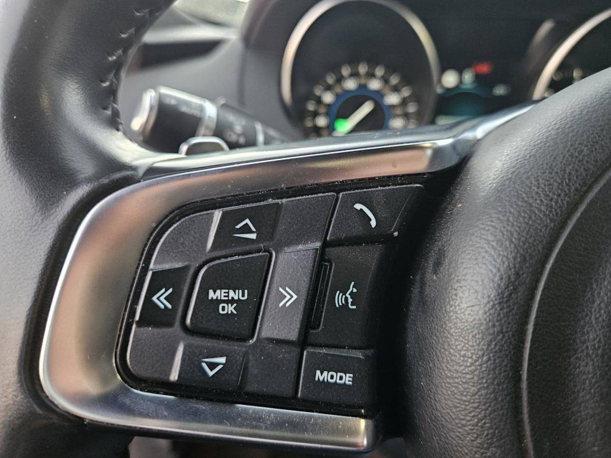 jaguar-f-pace-2018-diesel-1999cc