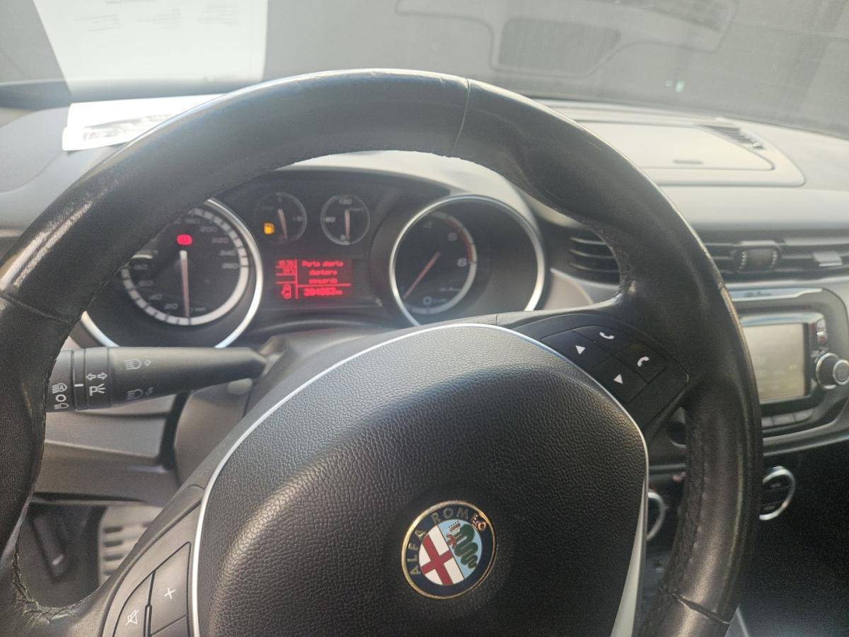 alfa-romeo-giulietta-2014-diesel-1598cc