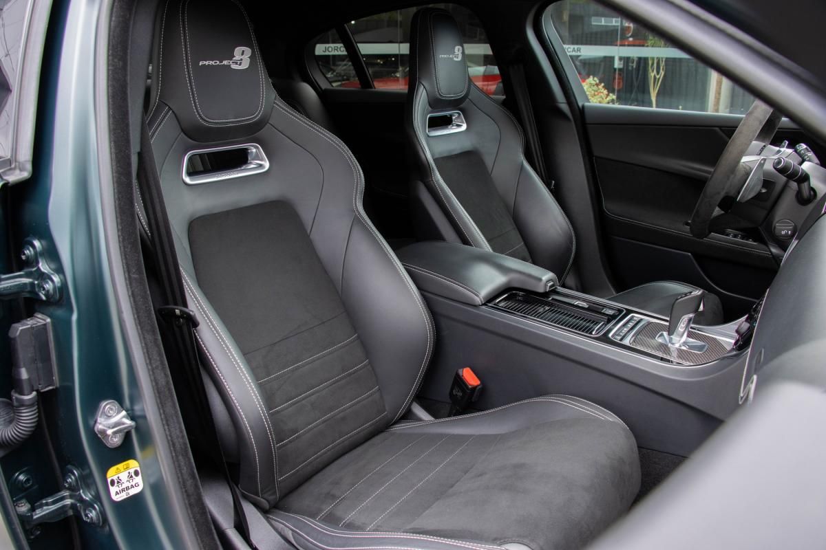jaguar-xe-2019-gasolina-5000cc