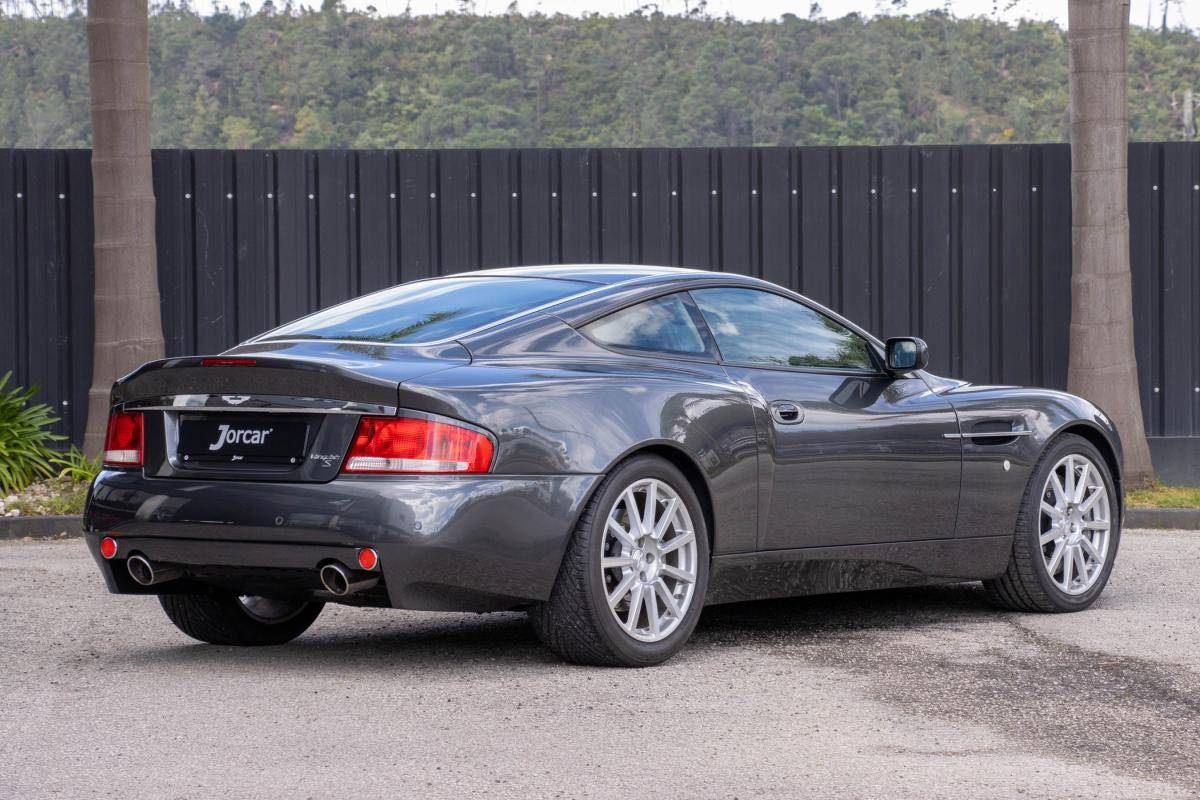 aston-martin-vanquish-2005-gasolina-5935cc