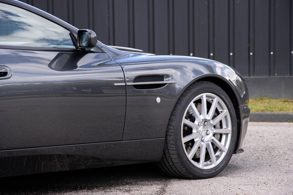 aston-martin-vanquish-2005-gasolina-5935cc
