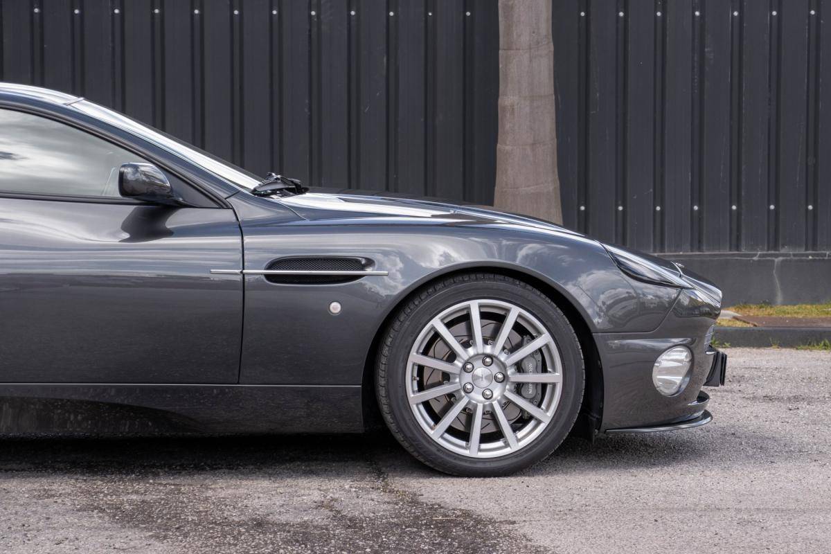 aston-martin-vanquish-2005-gasolina-5935cc