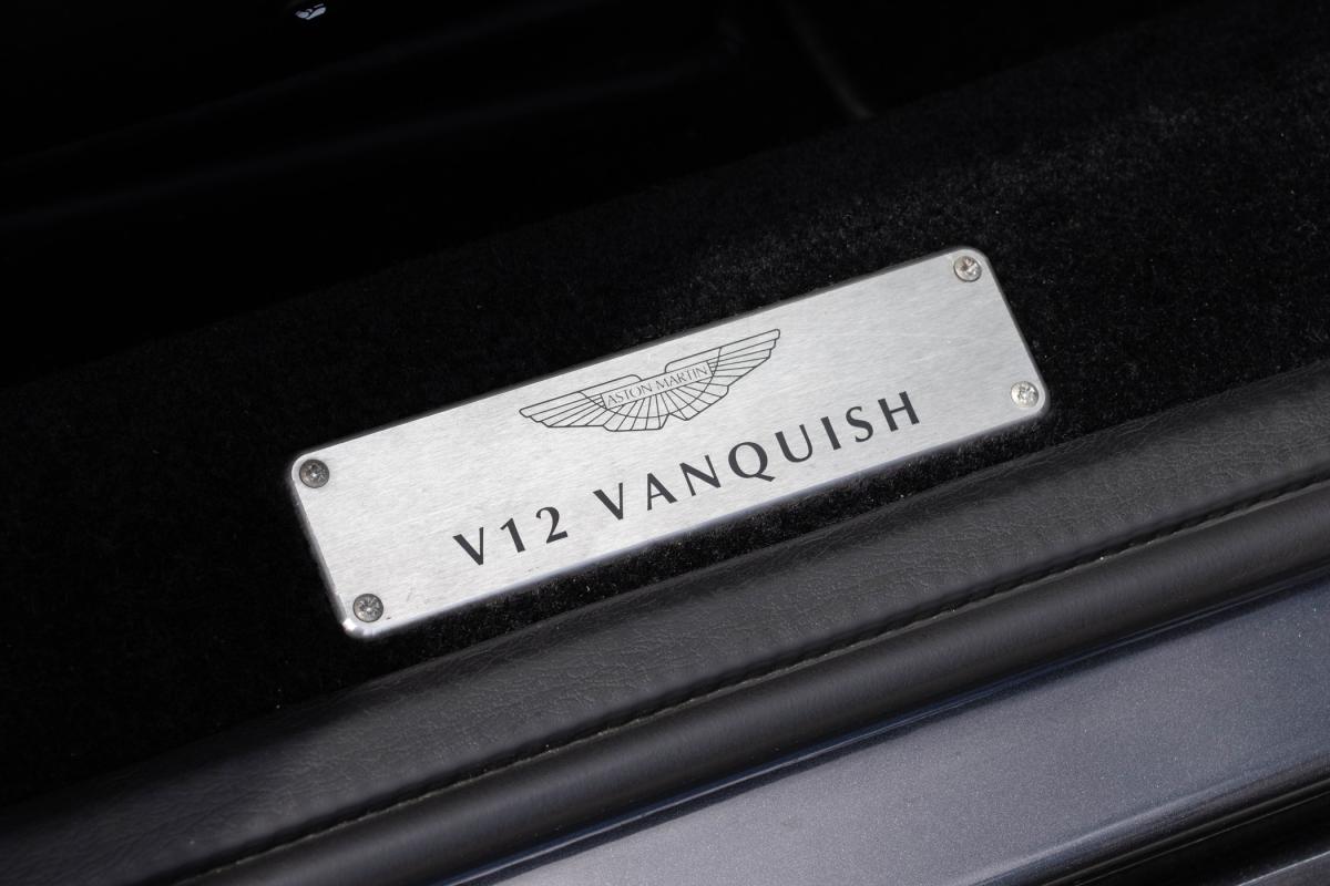 aston-martin-vanquish-2005-gasolina-5935cc