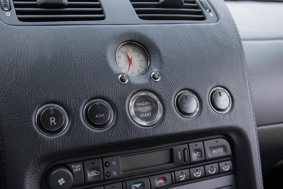aston-martin-vanquish-2005-gasolina-5935cc