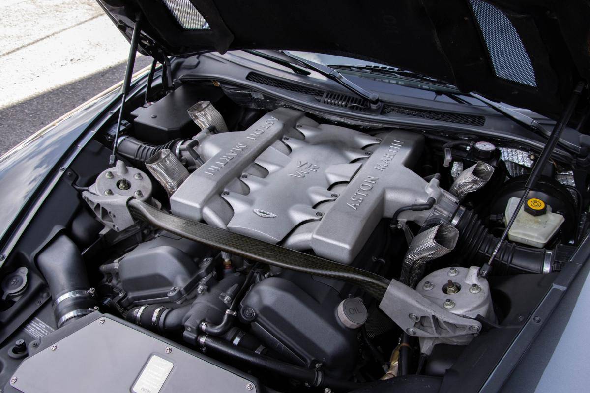 aston-martin-vanquish-2005-gasolina-5935cc