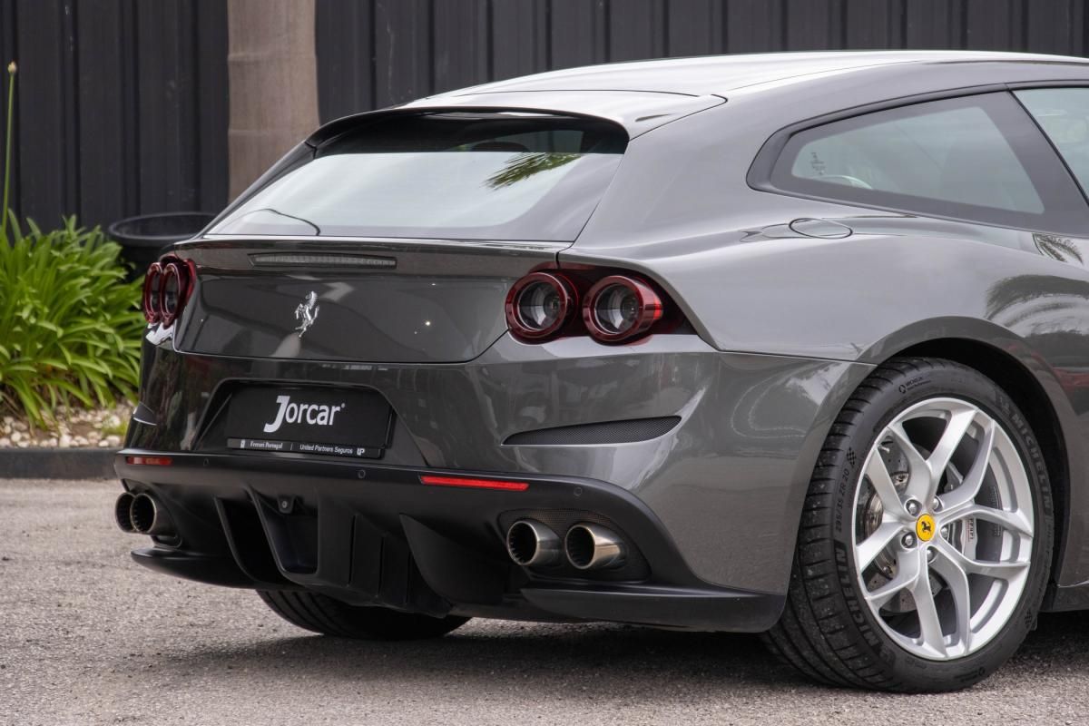 ferrari-gtc4-lusso-2017-gasolina-3855cc