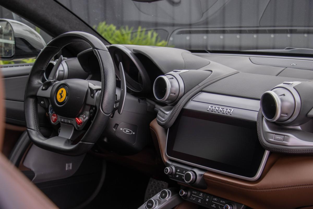 ferrari-gtc4-lusso-2017-gasolina-3855cc