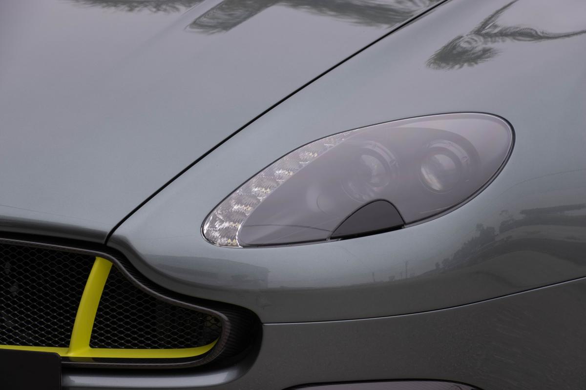 aston-martin-vantage-2017-gasolina-4735cc