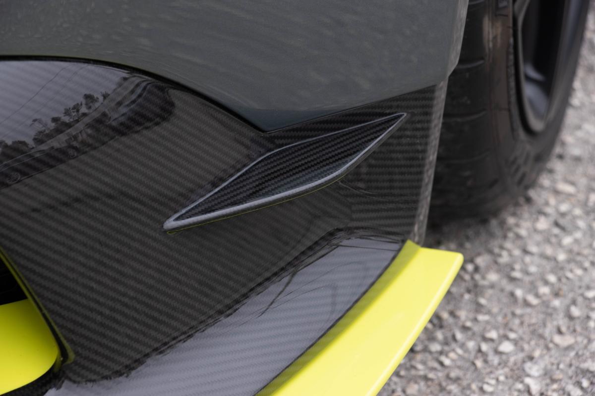 aston-martin-vantage-2017-gasolina-4735cc