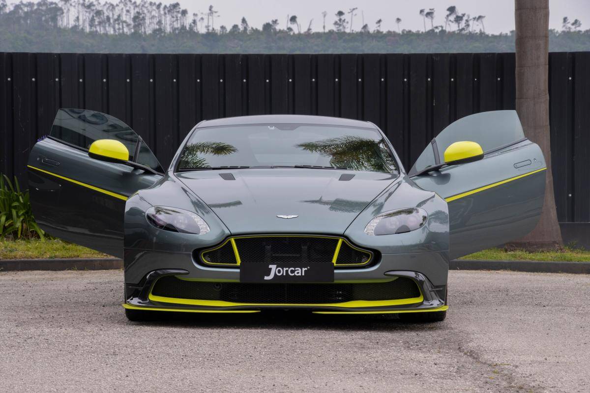 aston-martin-vantage-2017-gasolina-4735cc