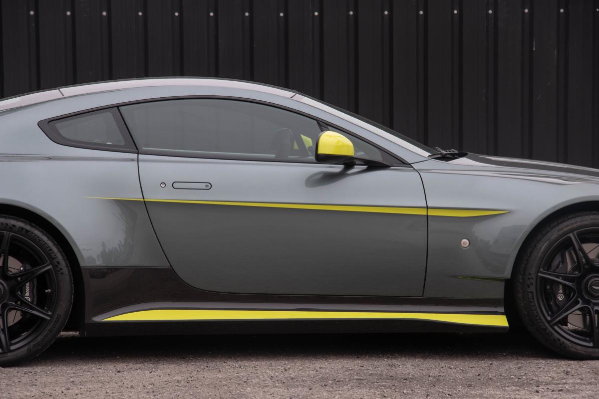 aston-martin-vantage-2017-gasolina-4735cc