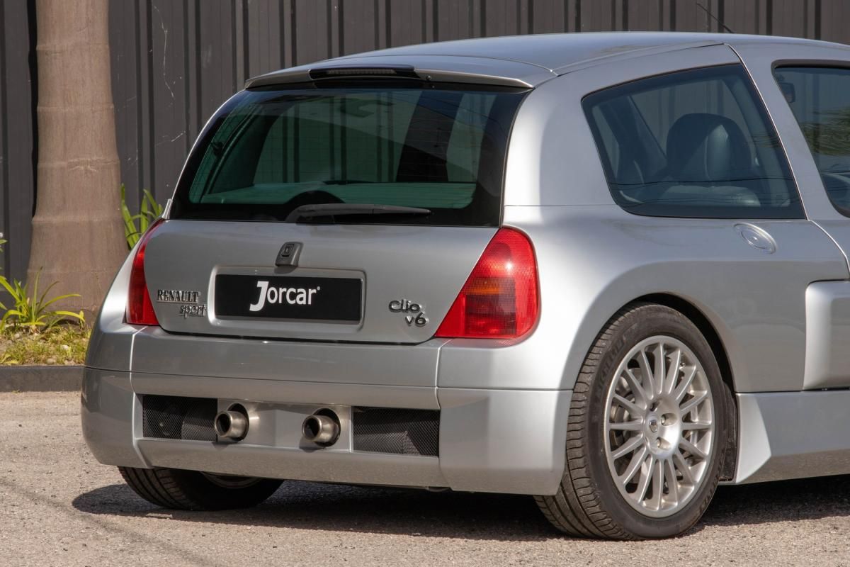 renault-clio-2001-gasolina-2946cc