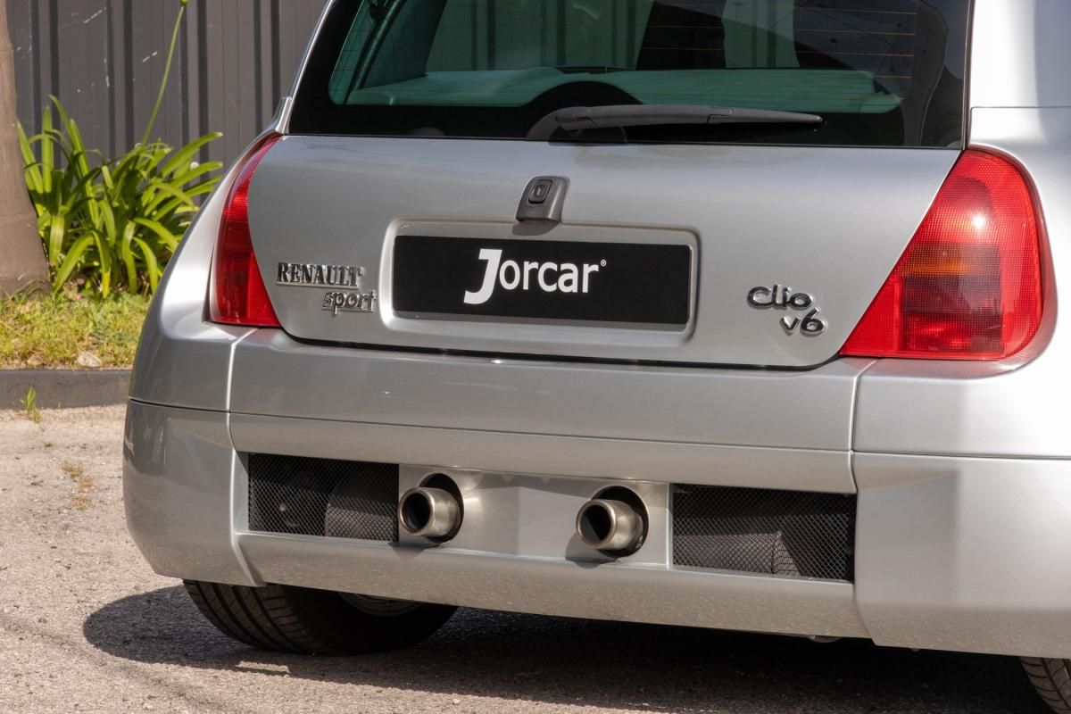 renault-clio-2001-gasolina-2946cc