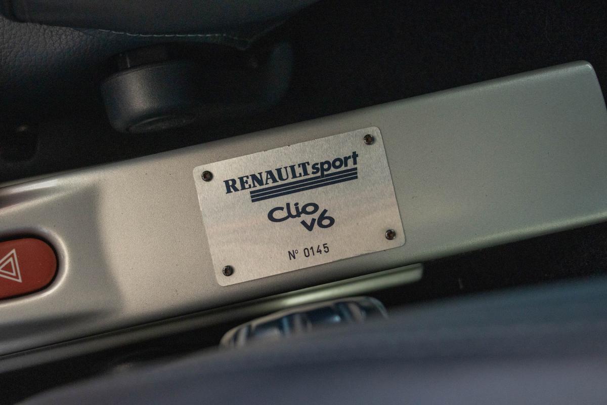 renault-clio-2001-gasolina-2946cc