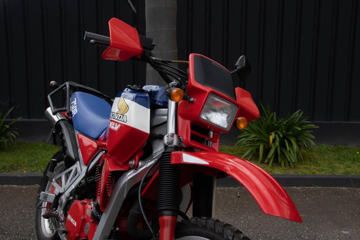 honda-zr-v-1984-gasolina-749cc