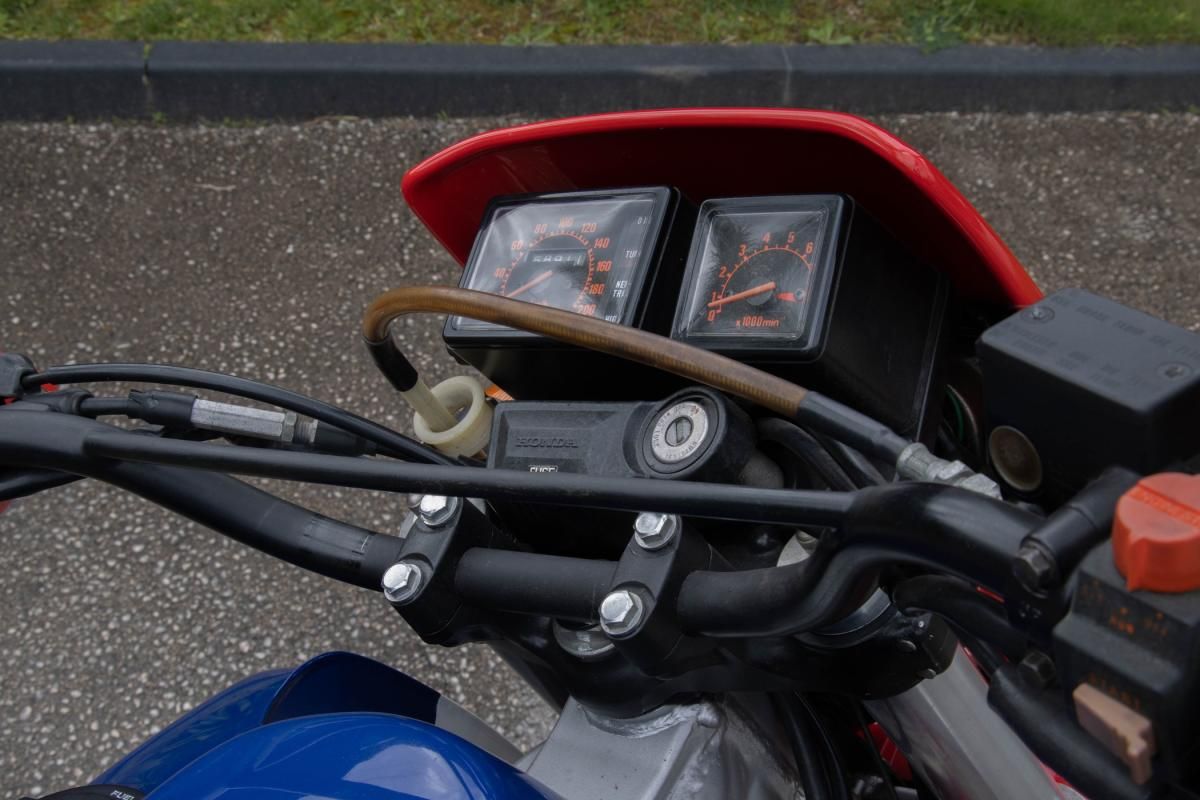 honda-zr-v-1984-gasolina-749cc
