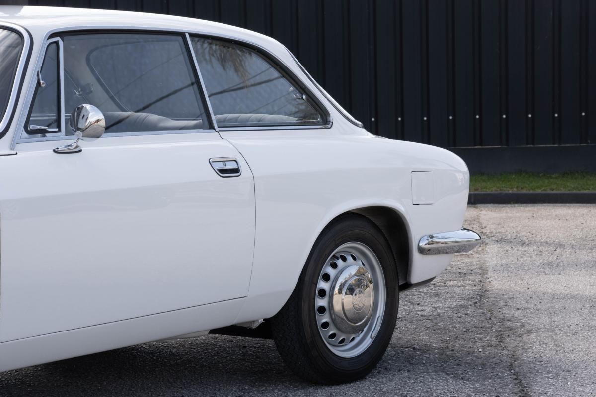 alfa-romeo-gt-1966-gasolina-1290cc