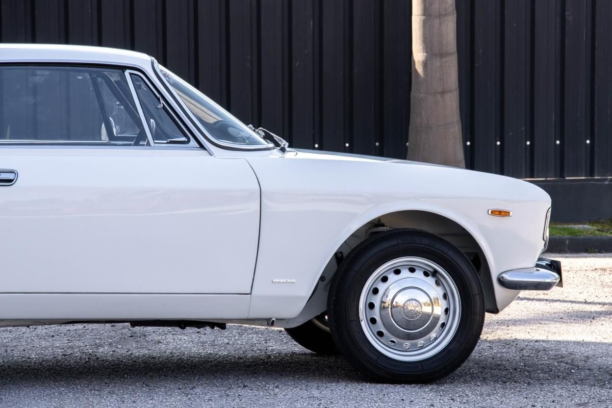 alfa-romeo-gt-1966-gasolina-1290cc