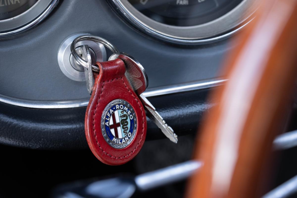 alfa-romeo-gt-1966-gasolina-1290cc