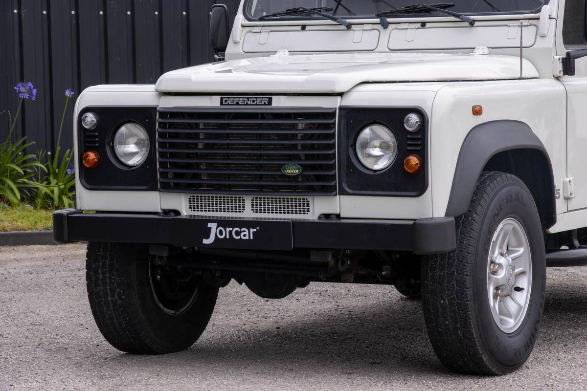 land-rover-defender-2006-diesel-2495cc