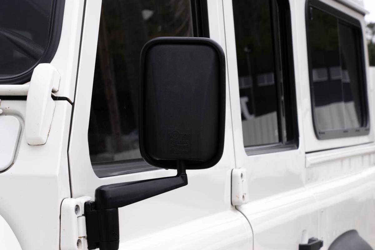 land-rover-defender-2006-diesel-2495cc