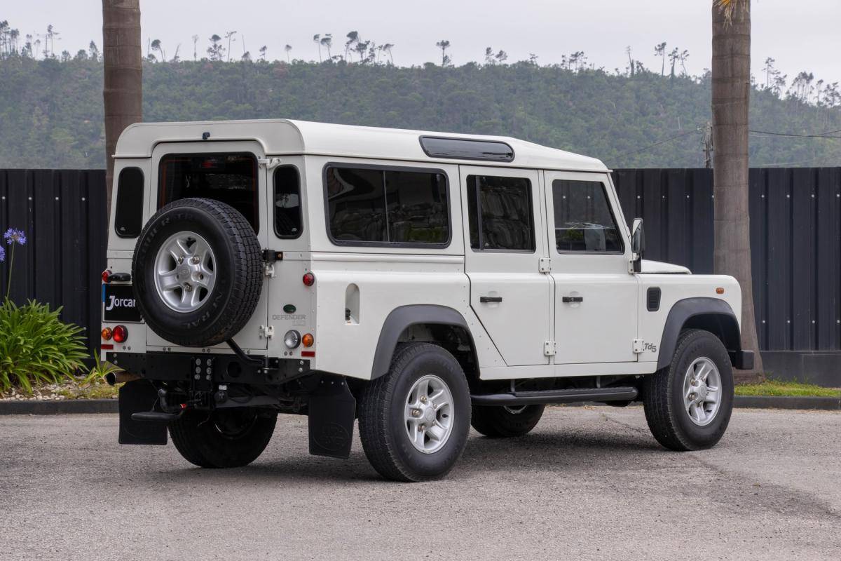 land-rover-defender-2006-diesel-2495cc