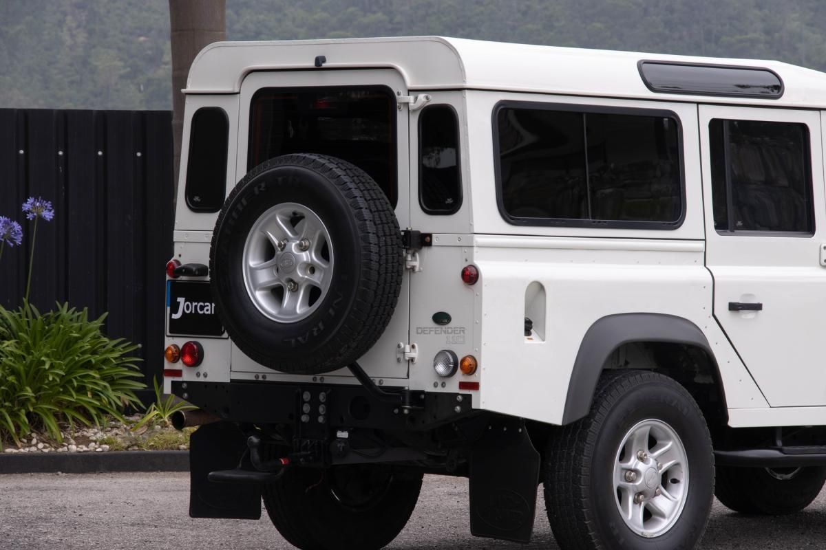 land-rover-defender-2006-diesel-2495cc