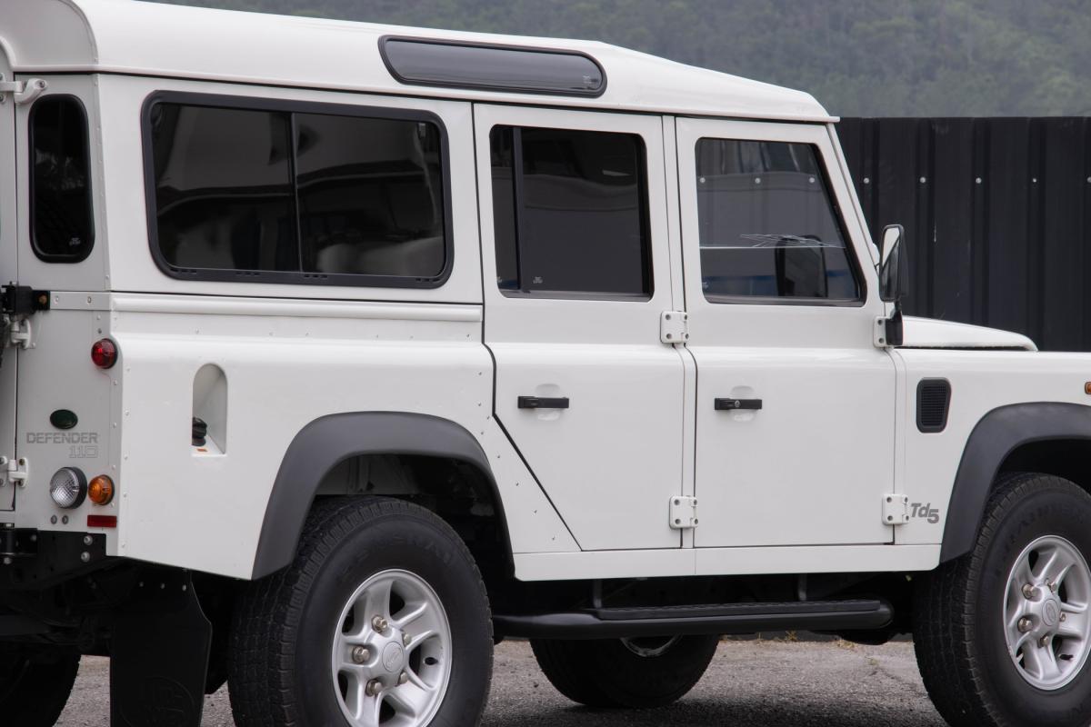 land-rover-defender-2006-diesel-2495cc