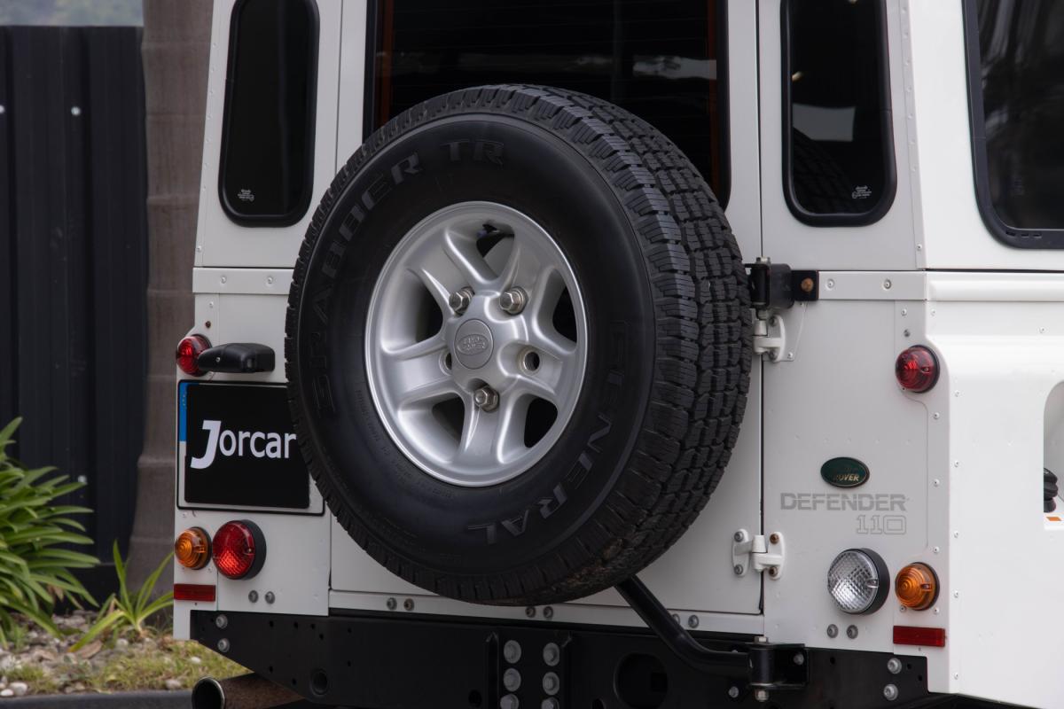 land-rover-defender-2006-diesel-2495cc
