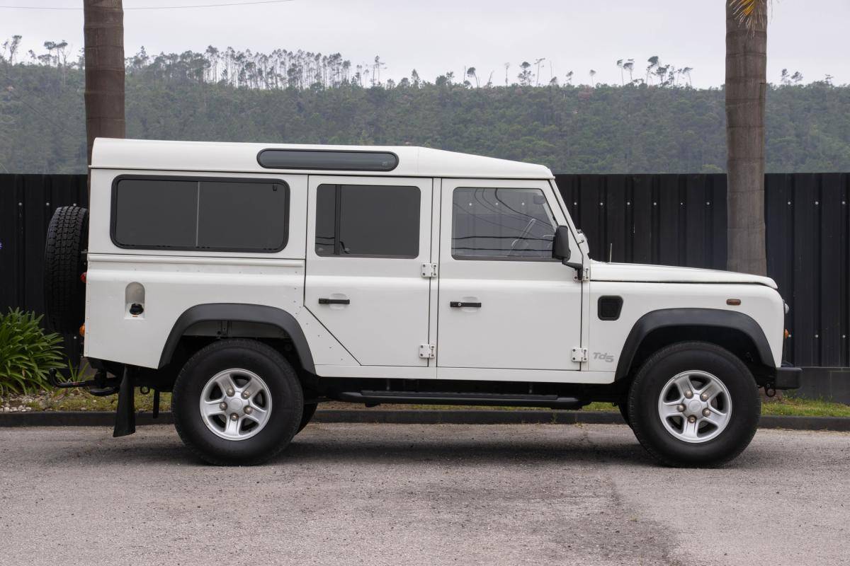 land-rover-defender-2006-diesel-2495cc