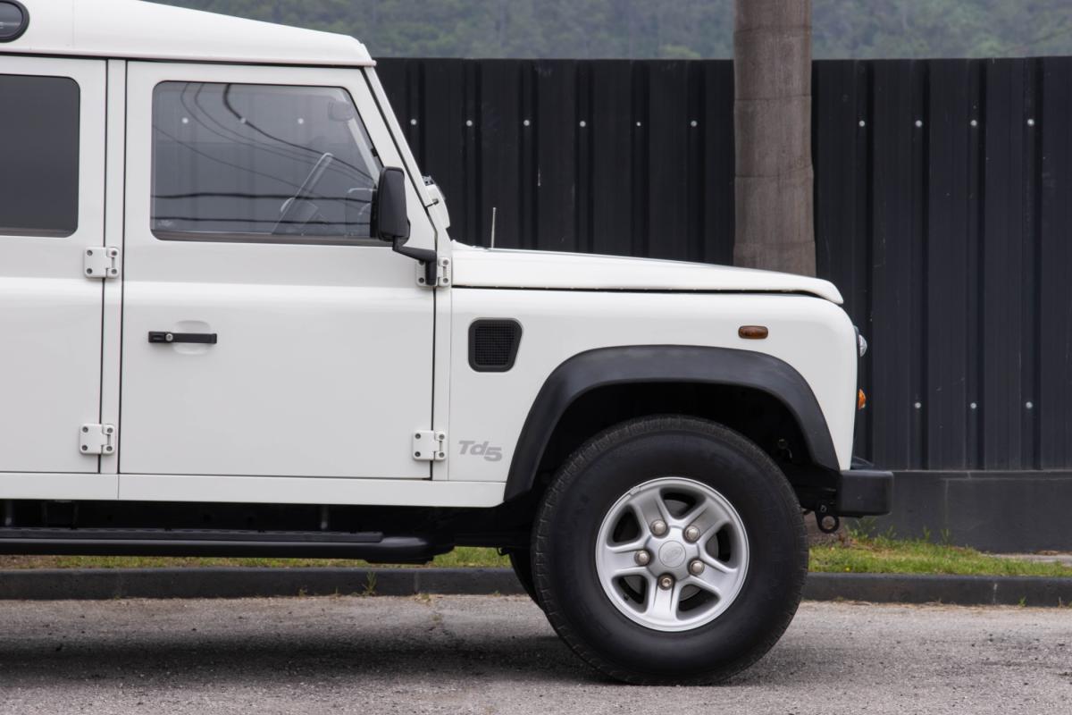 land-rover-defender-2006-diesel-2495cc