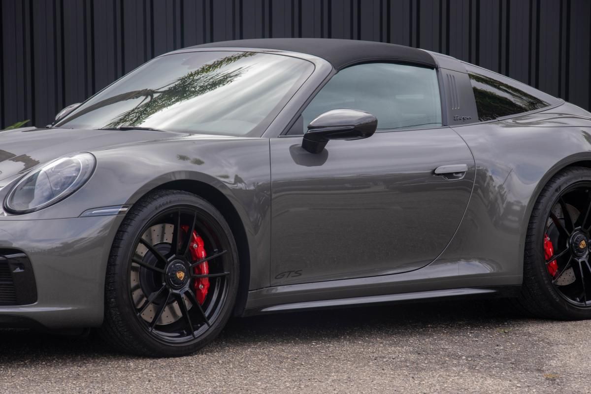 porsche-992-2023-gasolina-3000cc