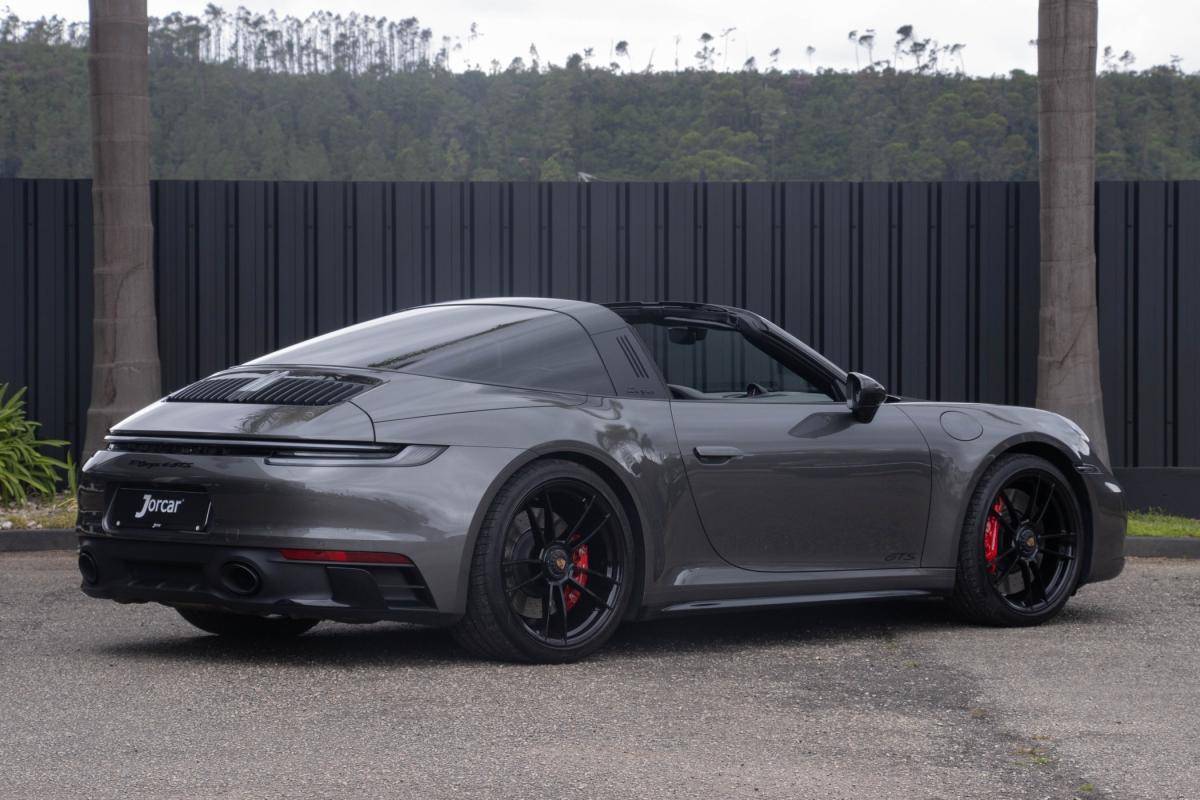 porsche-992-2023-gasolina-3000cc