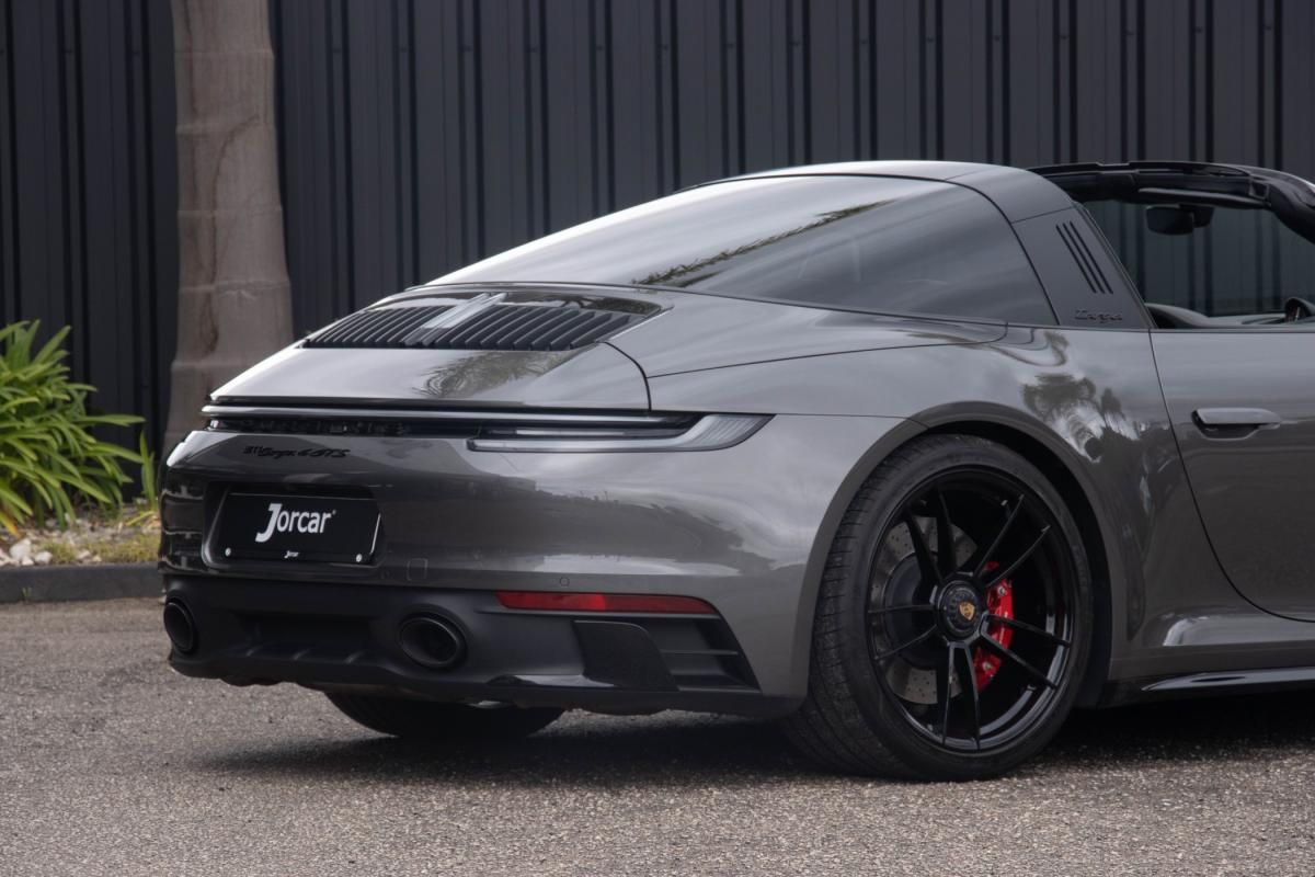 porsche-992-2023-gasolina-3000cc
